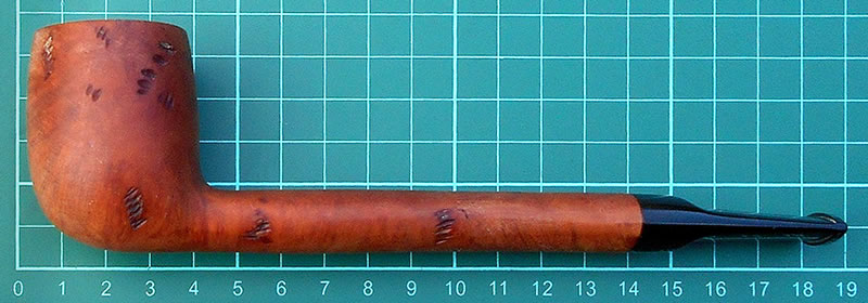 Lorenzo Canadian shape Spot-carved pipe